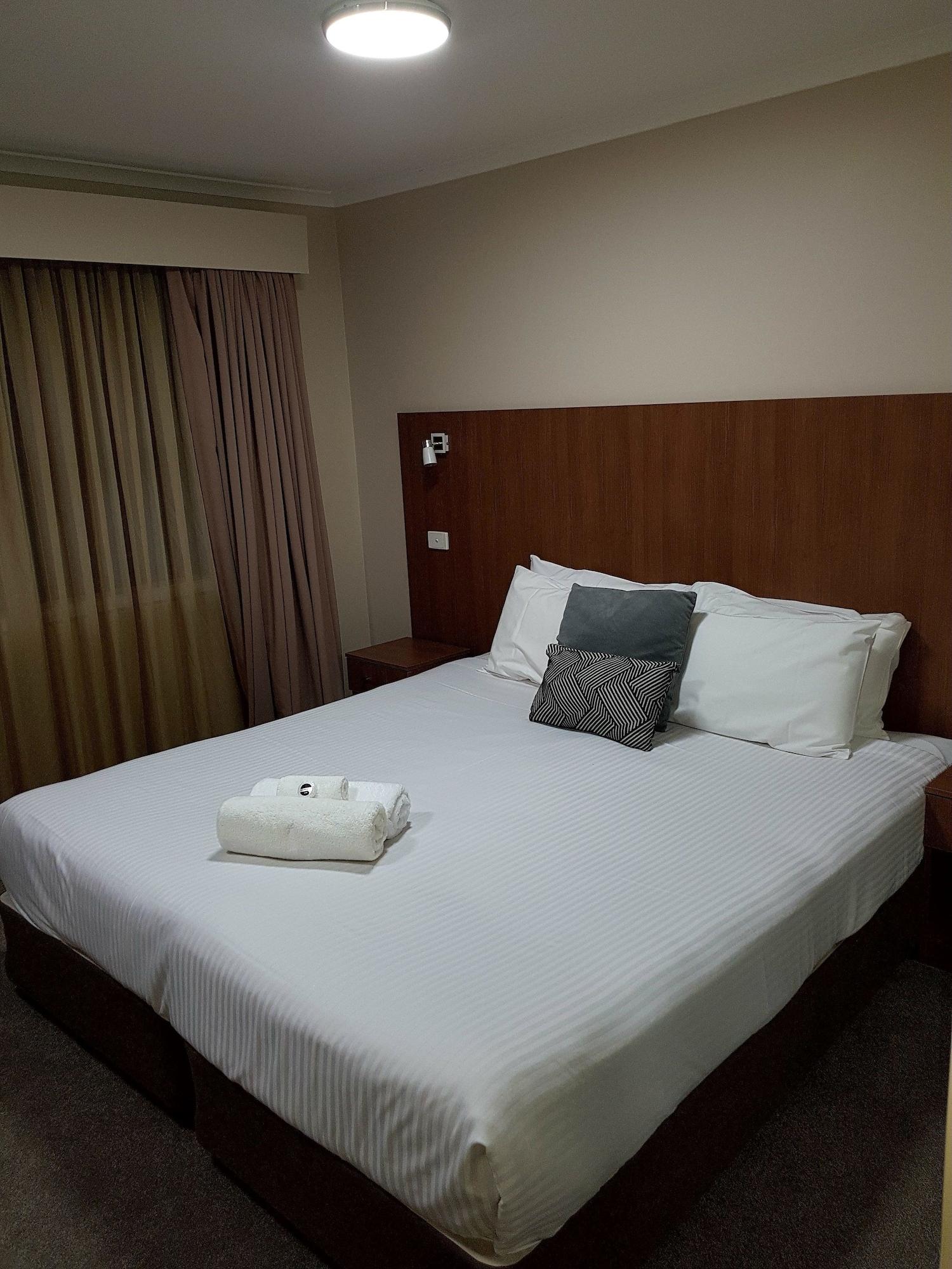 Peninsula Nelson Bay Motel And Serviced Apartments ภายนอก รูปภาพ
