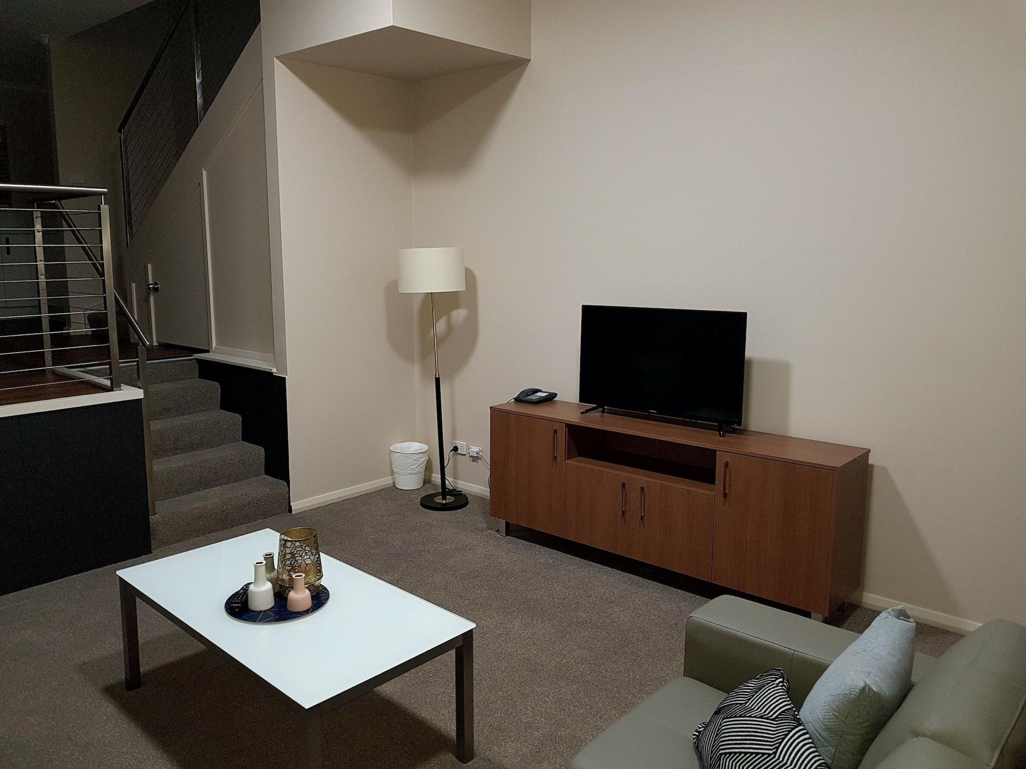 Peninsula Nelson Bay Motel And Serviced Apartments ภายนอก รูปภาพ