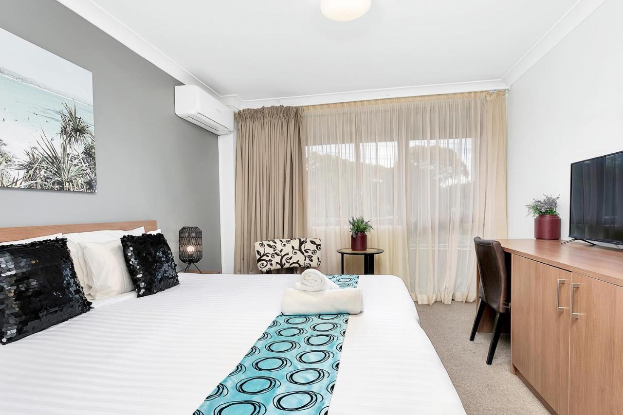 Peninsula Nelson Bay Motel And Serviced Apartments ภายนอก รูปภาพ