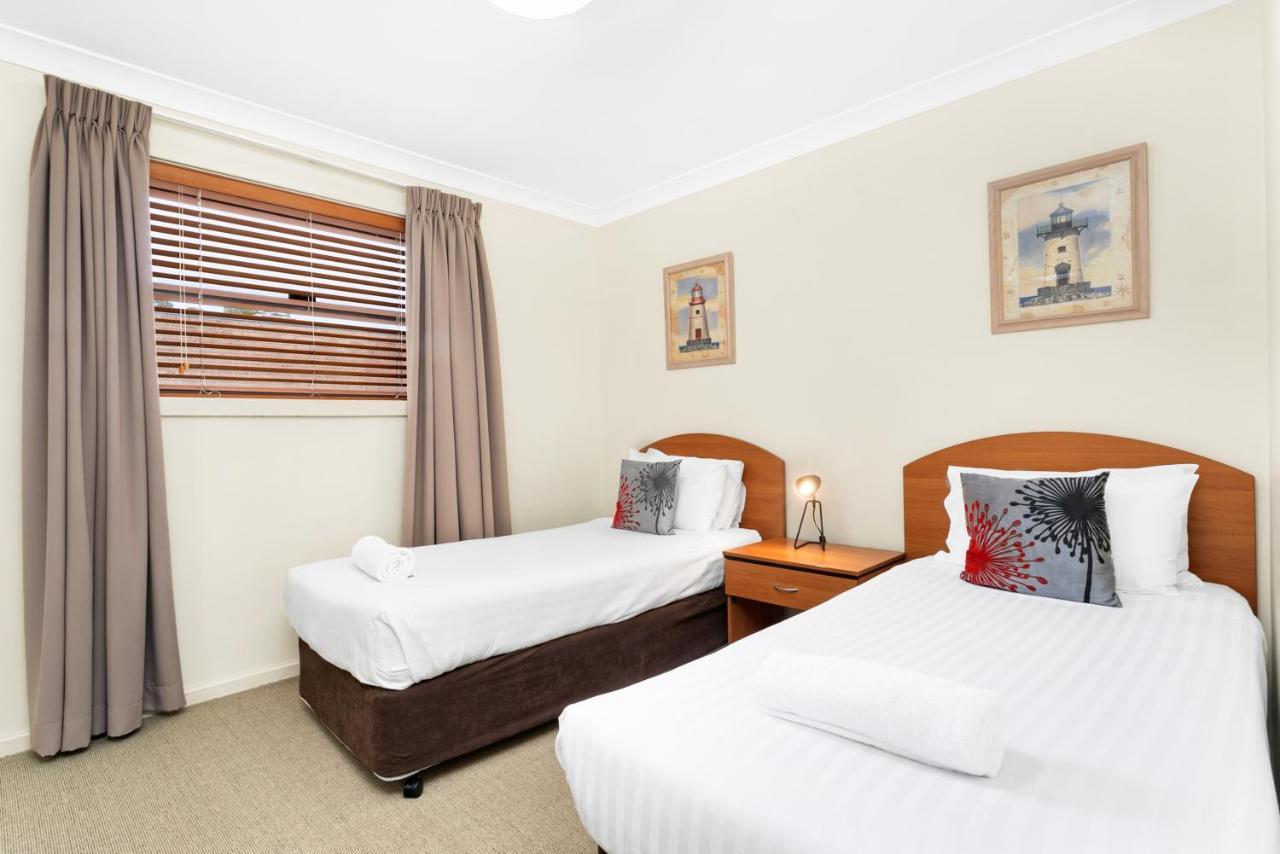 Peninsula Nelson Bay Motel And Serviced Apartments ภายนอก รูปภาพ