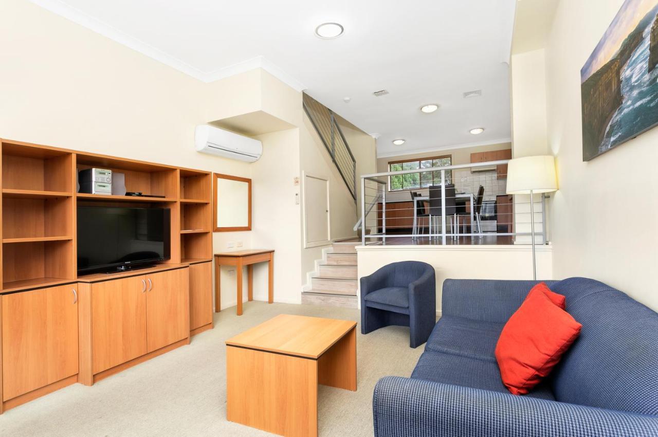 Peninsula Nelson Bay Motel And Serviced Apartments ภายนอก รูปภาพ